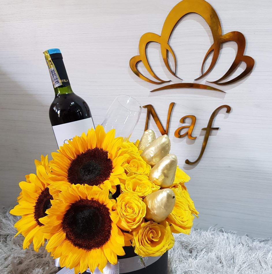 NAF Boutique Floral floristería y chocolaterìa